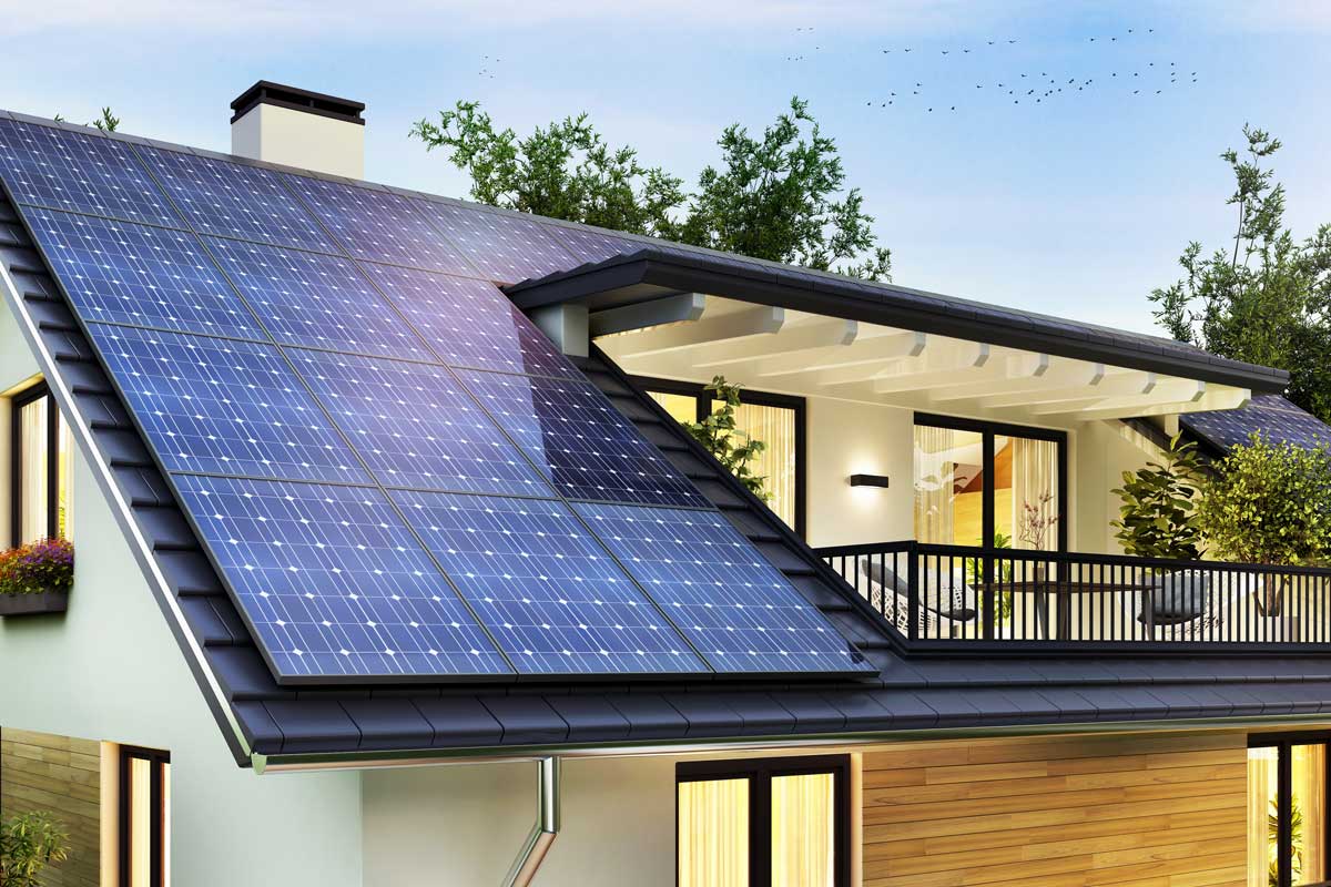 casa e pannelli solari